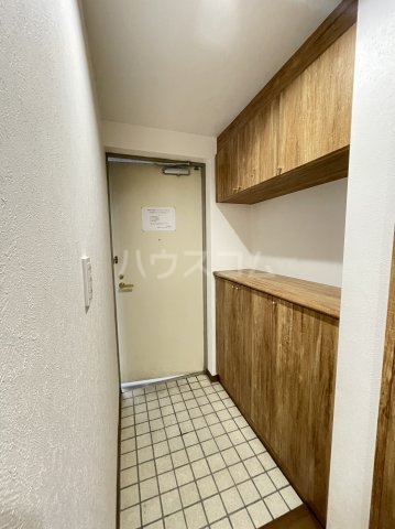 14/30 玄関