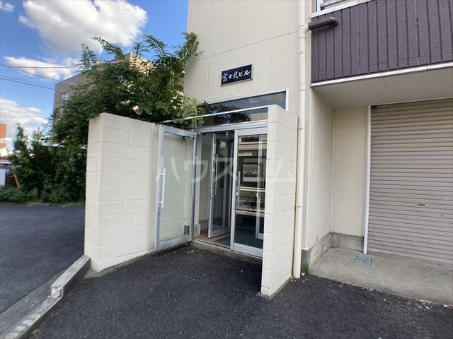 16/26 エントランス