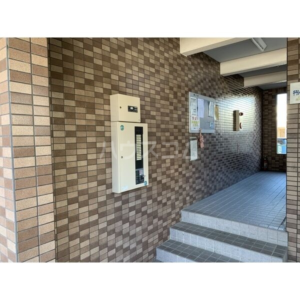 17/27 エントランス