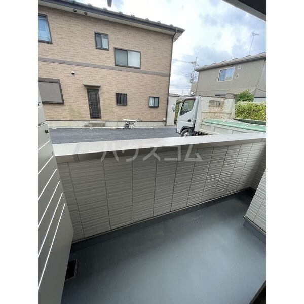 13/23 バルコニー