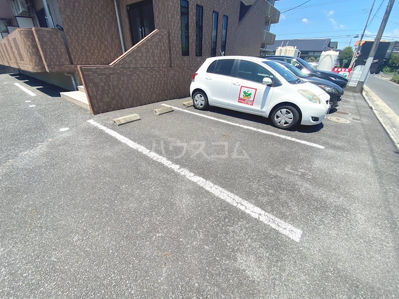 17/19 駐車場