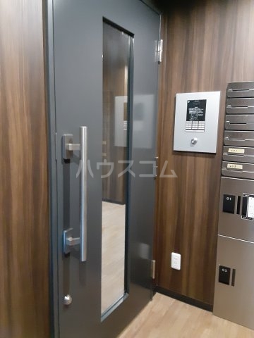 24/26 エントランス