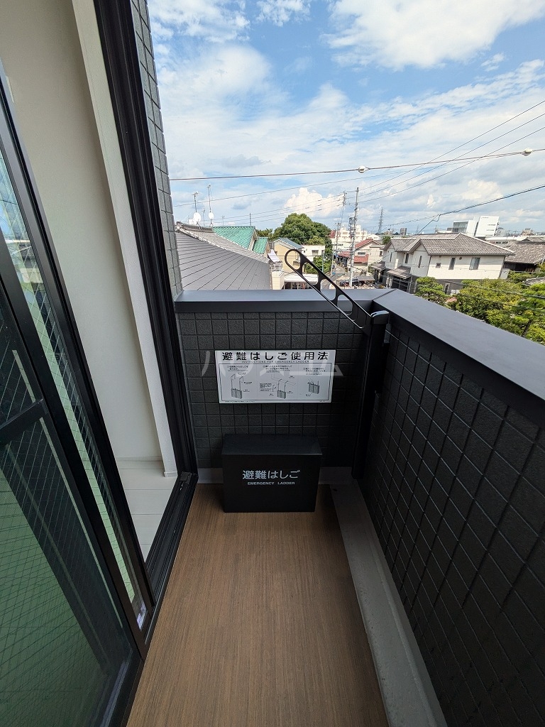 18/30 バルコニー