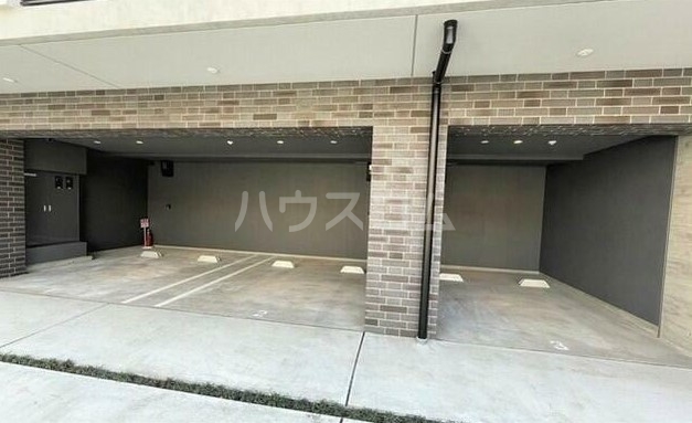 14/21 駐車場