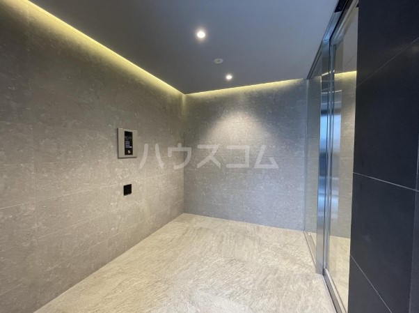 29/30 エントランス