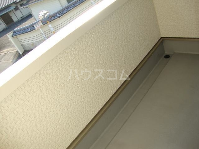 19/27 バルコニー