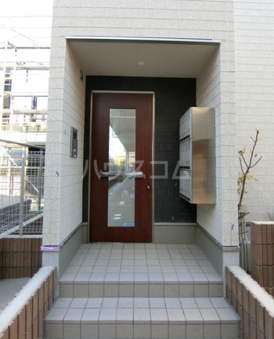 2/8 エントランス