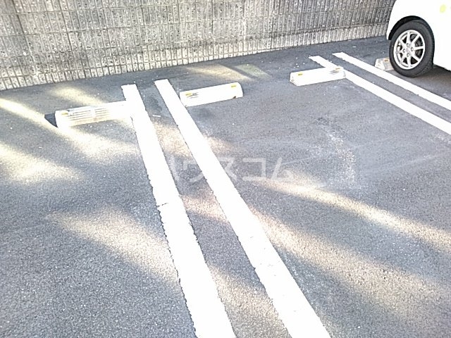 21/30 駐車場