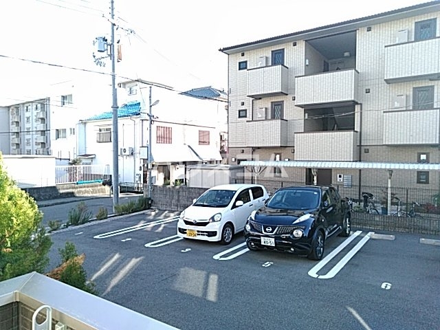 20/30 駐車場