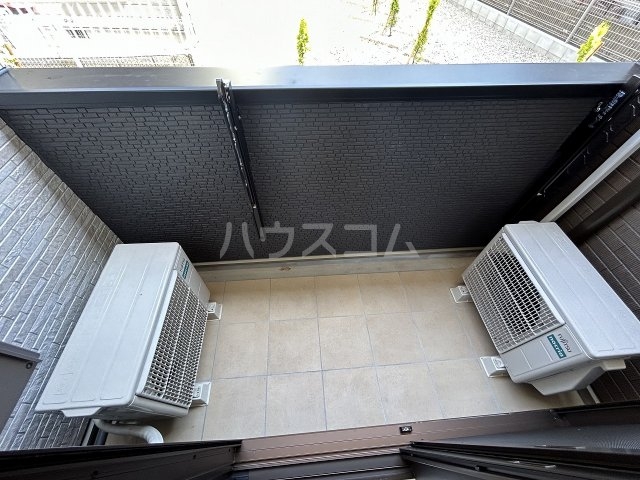 18/28 バルコニー