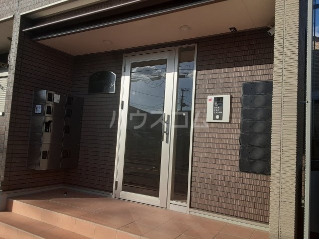 20/26 エントランス