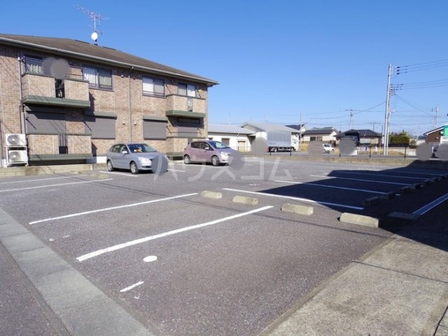18/21 駐車場