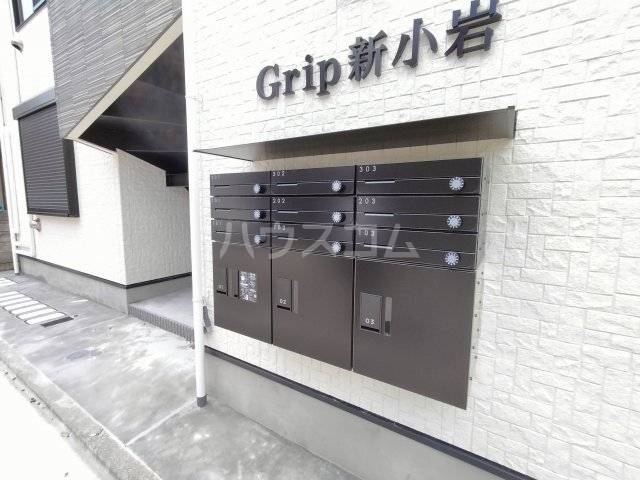 2/4 エントランス