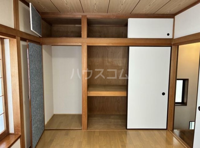 13/30 収納