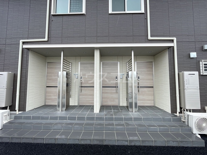 19/26 エントランス