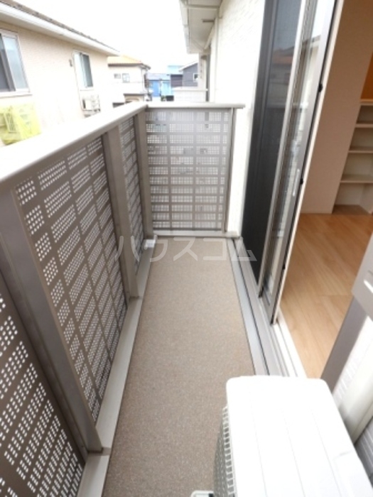 13/21 バルコニー