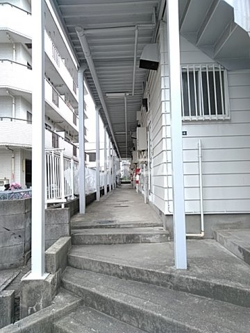 16/17 エントランス