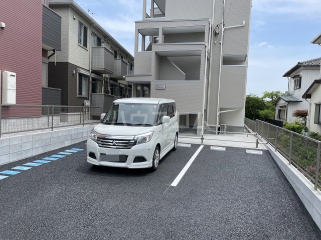 22/29 駐車場