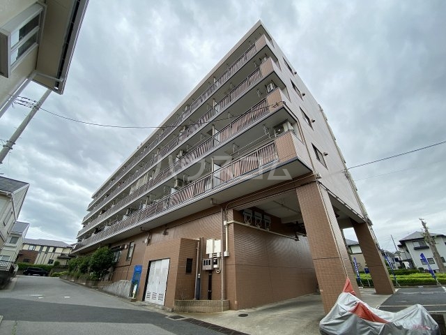 2/4 外観