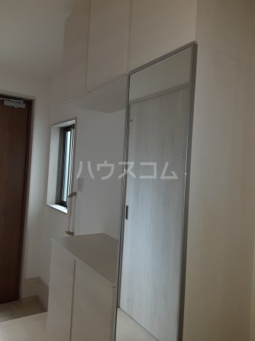 14/30 玄関