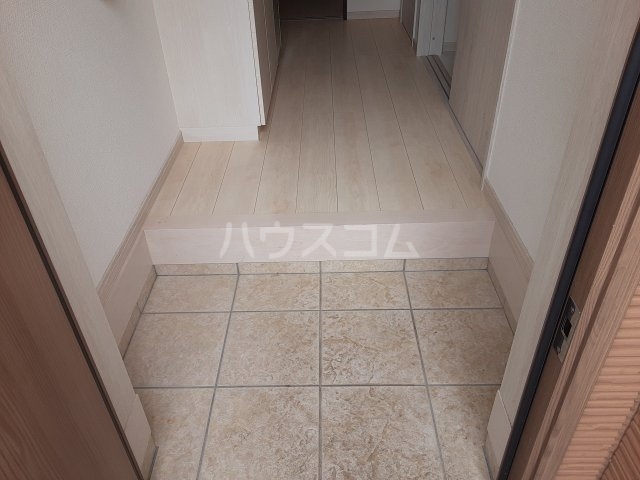 13/30 玄関