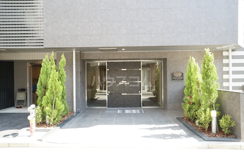 16/28 エントランス