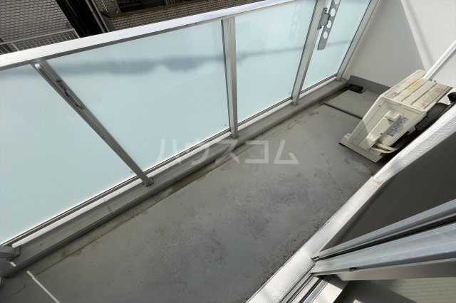 20/27 バルコニー