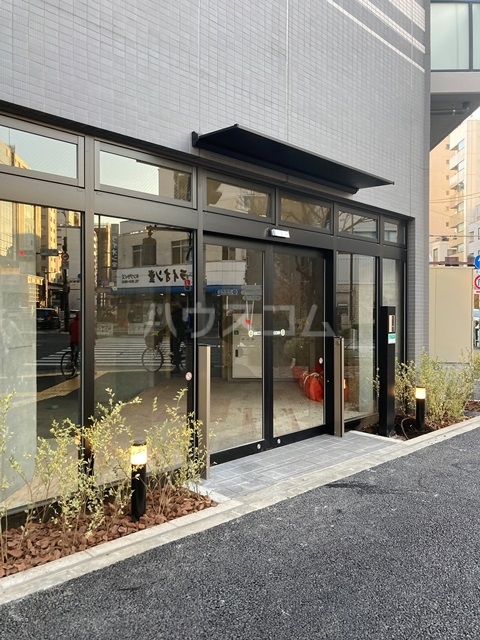 18/24 エントランス