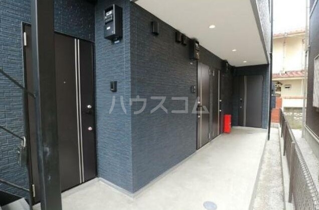 18/24 エントランス