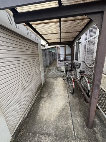 21/26 エントランス