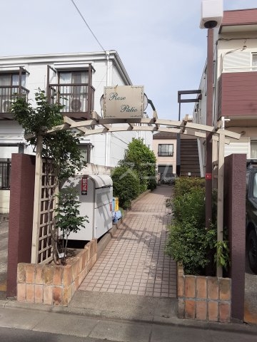 2/4 エントランス