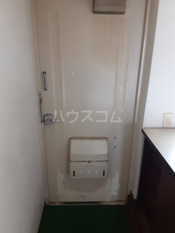14/30 玄関