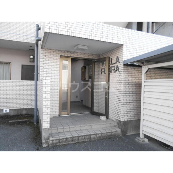 15/20 エントランス