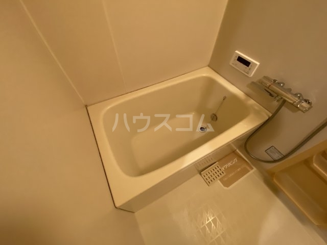 18/30 浴室