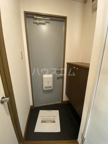 13/30 玄関