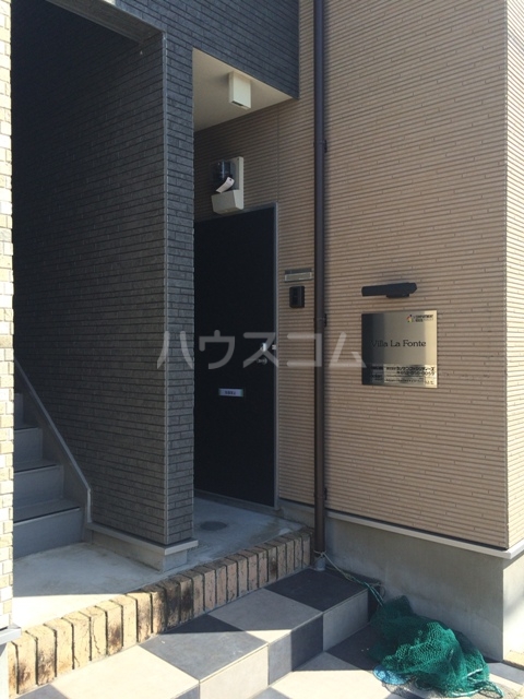 21/27 エントランス