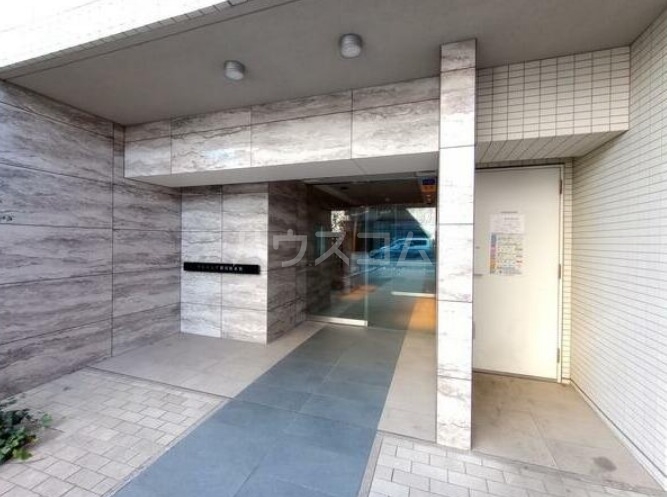 15/25 エントランス