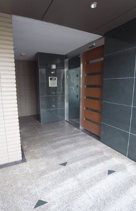 19/29 エントランス