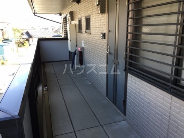 18/29 エントランス