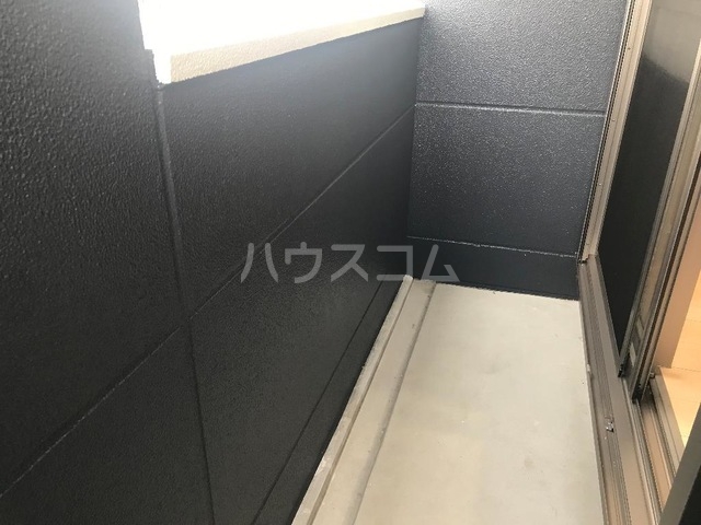 13/23 バルコニー