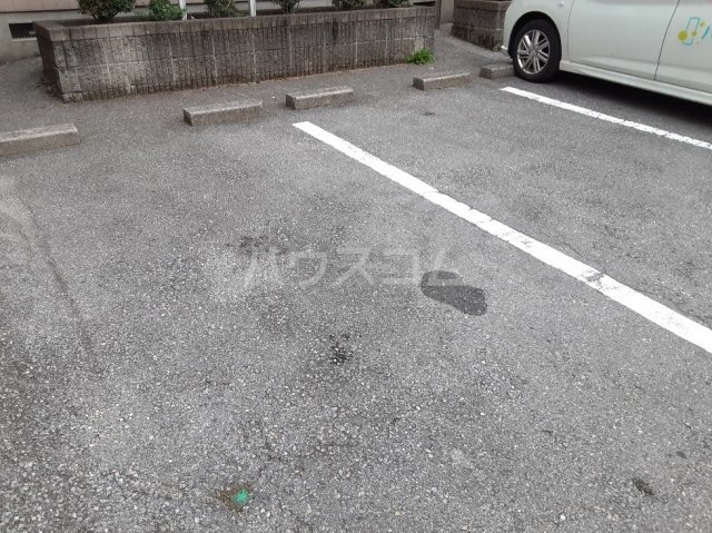 18/26 駐車場