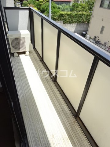 20/27 バルコニー