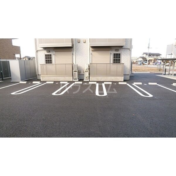15/23 駐車場