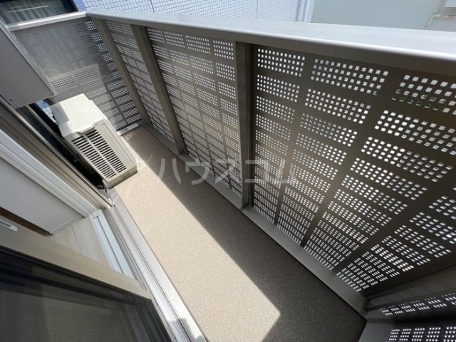 13/27 バルコニー