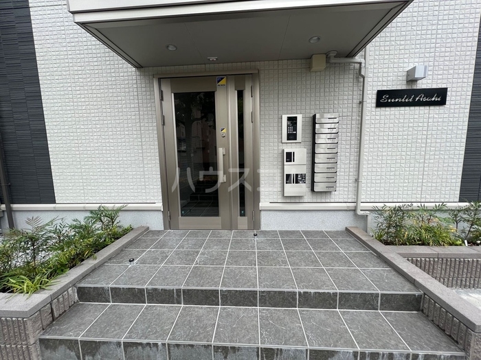 17/28 エントランス