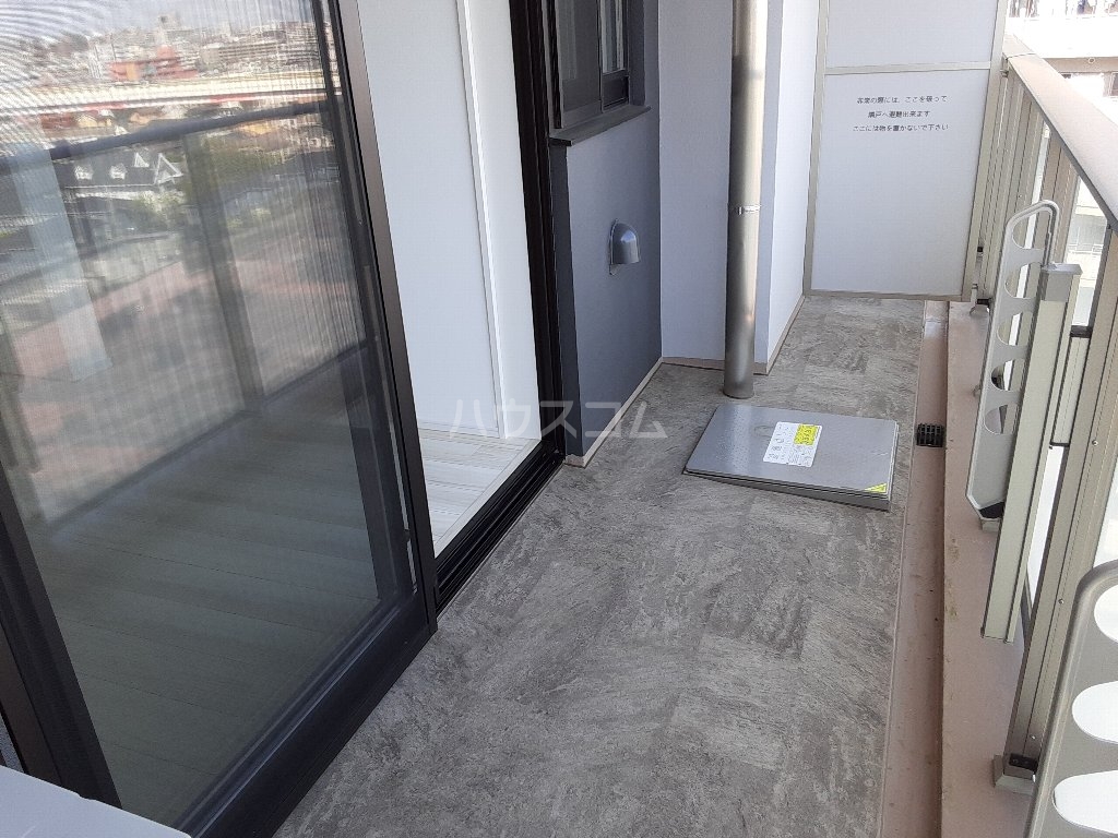 18/30 バルコニー