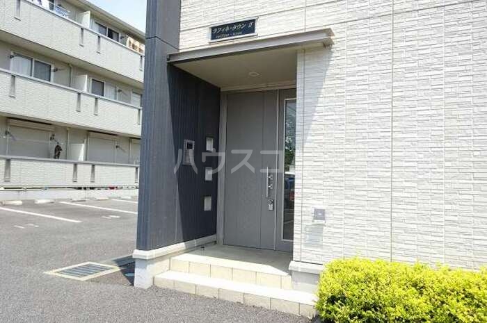 2/3 エントランス