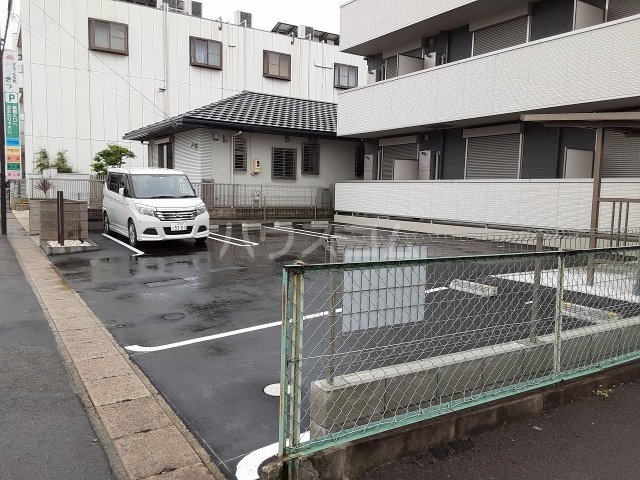 25/30 駐車場