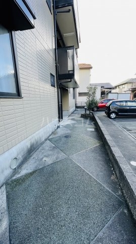 20/27 エントランス
