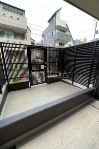 14/22 バルコニー